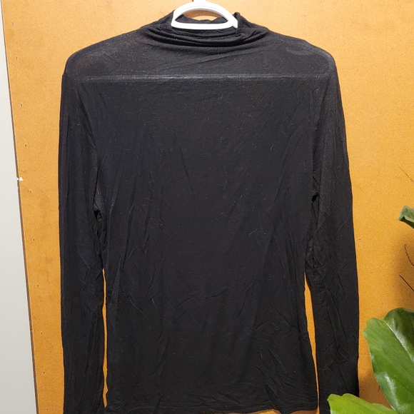 Black turtleneck long sleeve - Picture 2 of 2